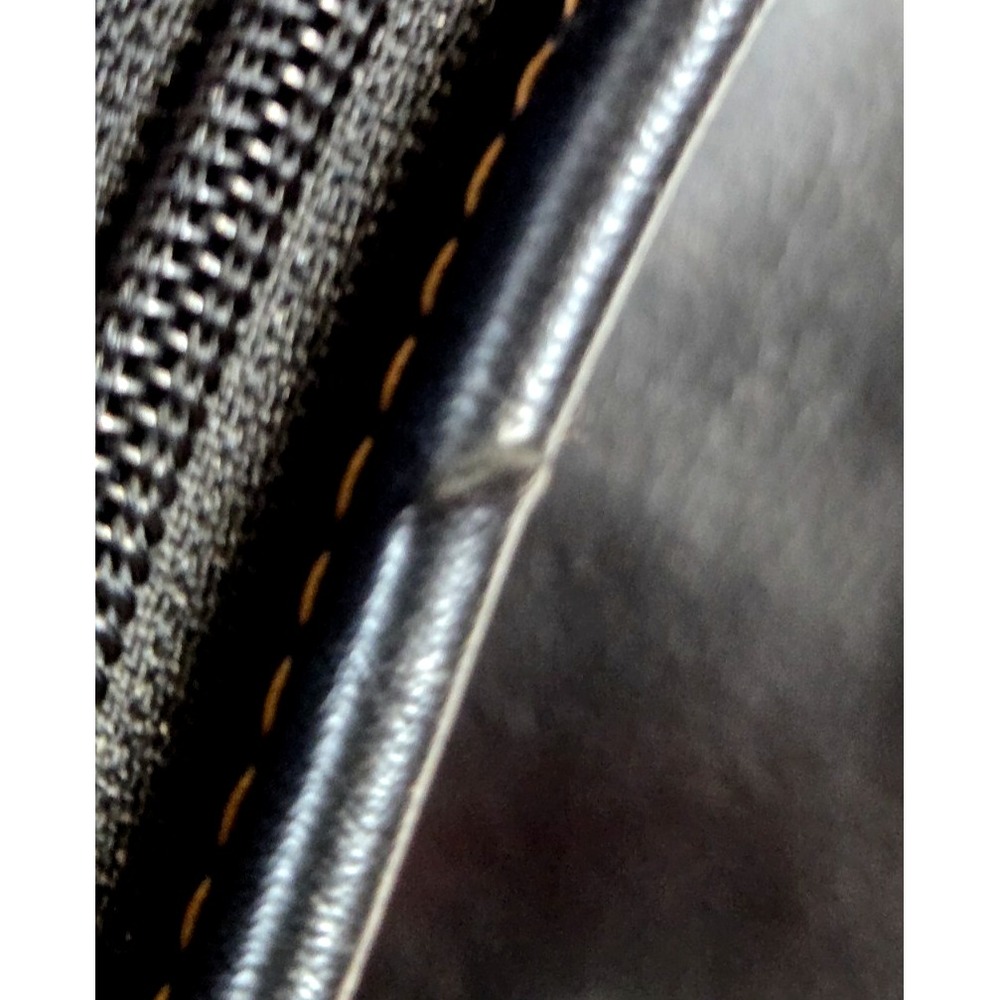Relic Black Leather Purse w/ Laser Cutouts  Brown Stitching‎ Zipper Closure - Picture 12 of 15